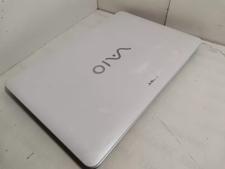 SONY VAIO SVF1521C6EW PENTIUM/4GB/500GB GT 740M