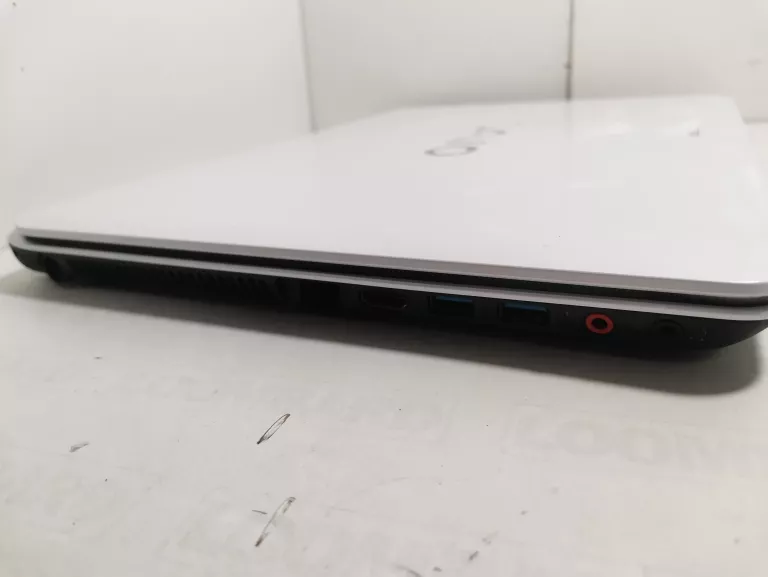 SONY VAIO SVF1521C6EW PENTIUM/4GB/500GB GT 740M