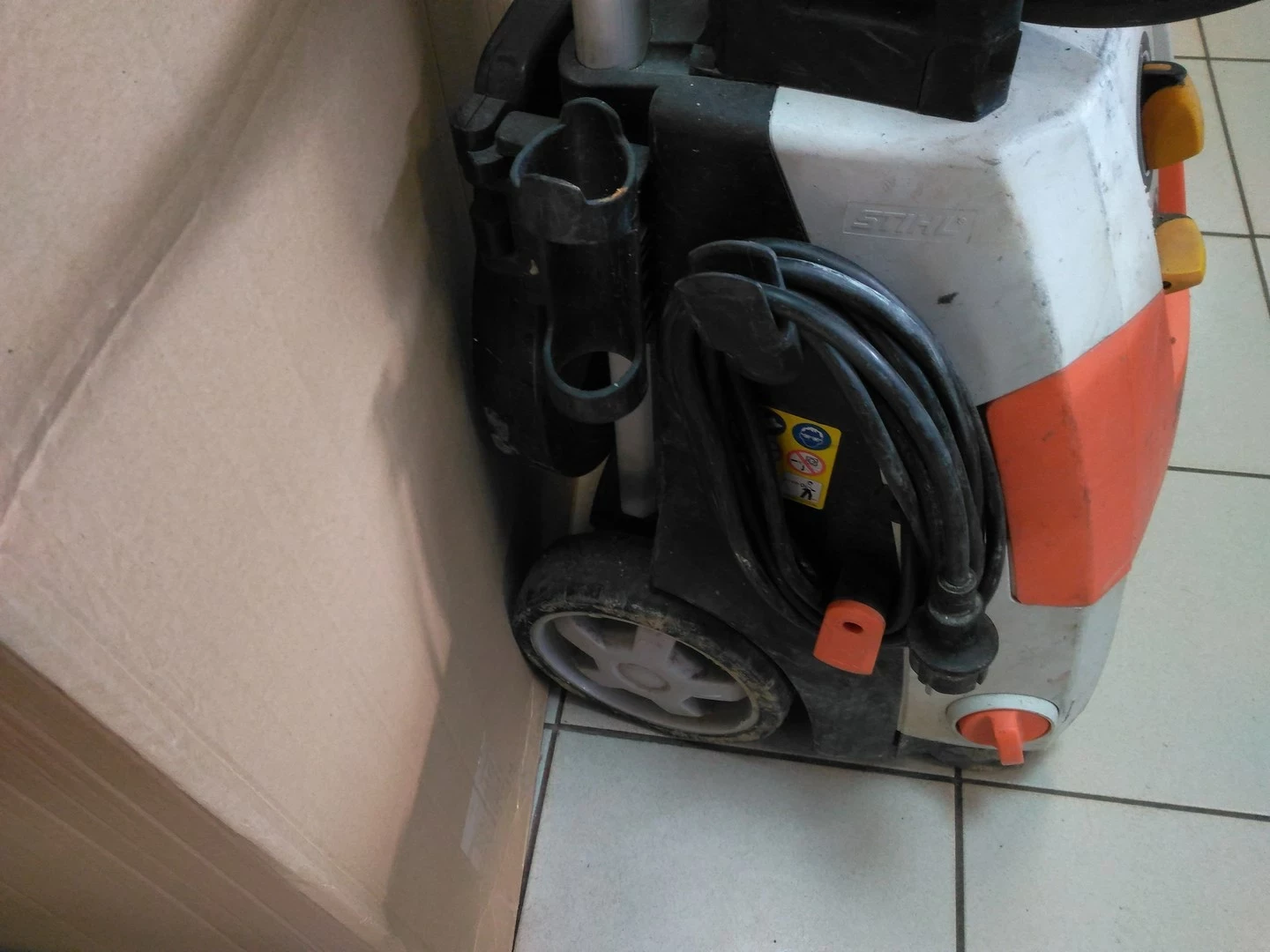 stihl-re-163-plus-profesjonalna-myjka-cisnieniowa-do-domu-i-warsztatu-maksymalna-moc-330