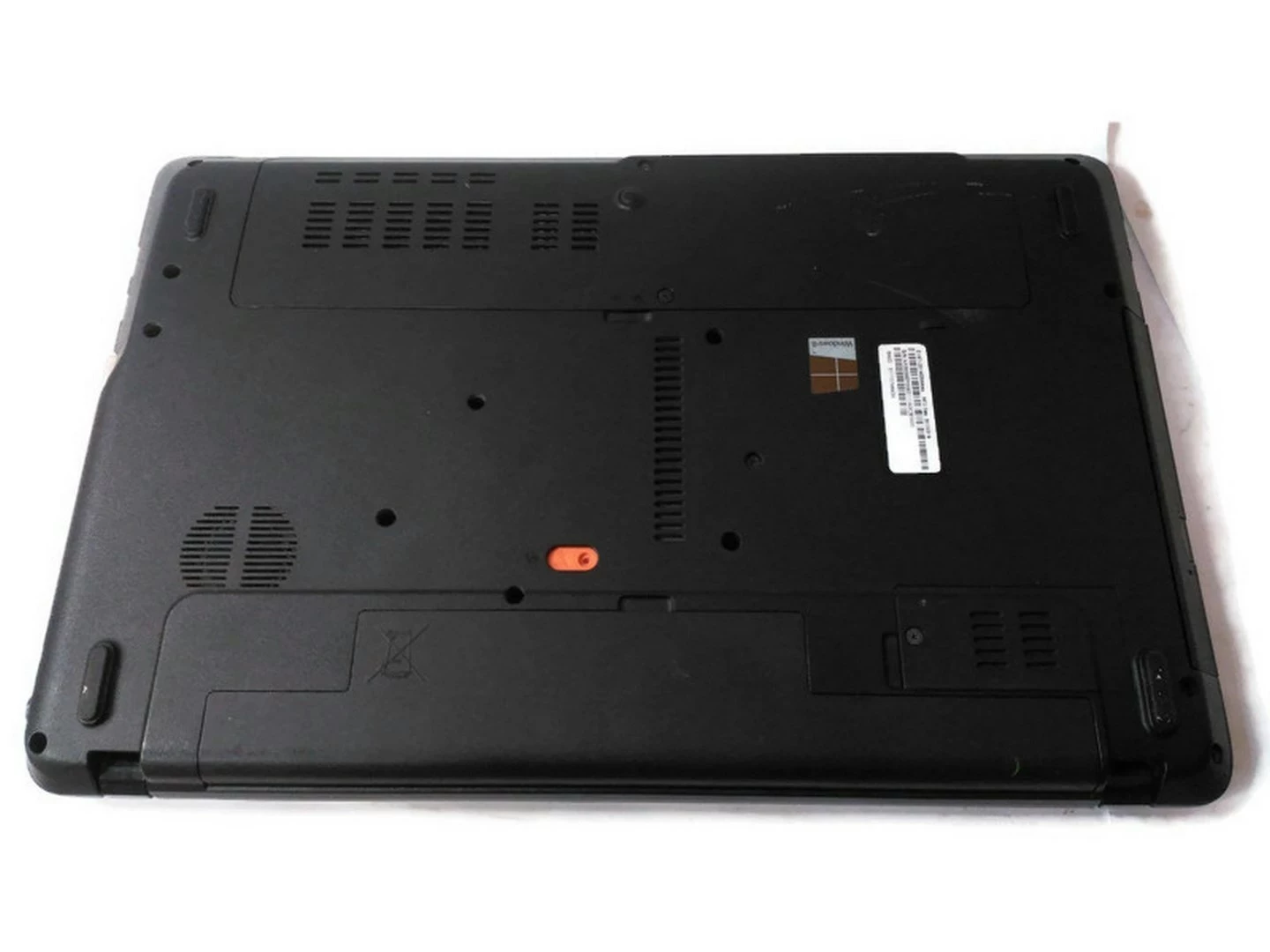 laptop-acer-aspire-e1-series-q5wph-seria-procesora-intel-core-i3