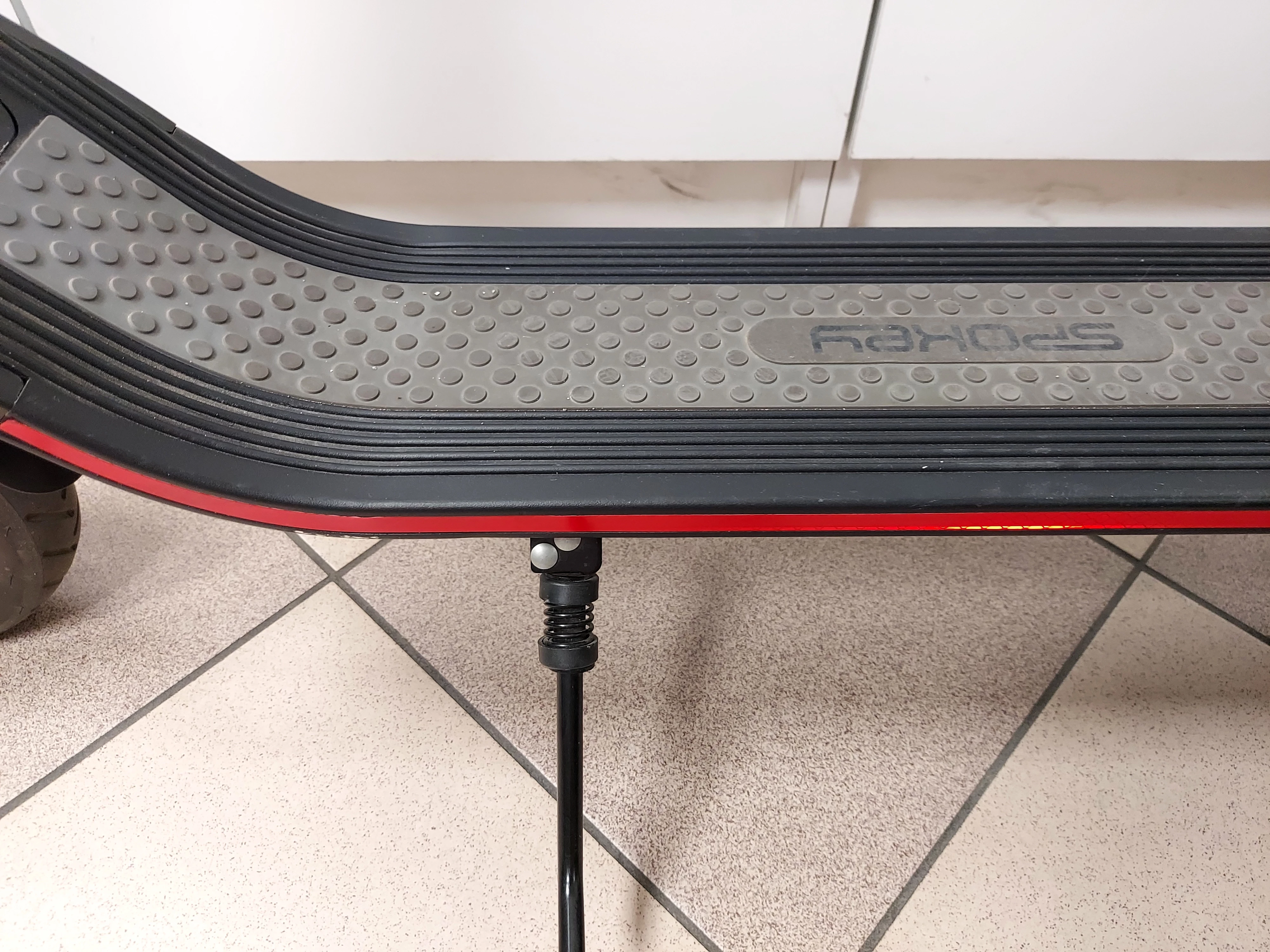 hulajnoga-elektryczna-spokey-kolor-czarny