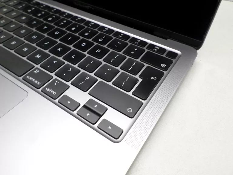 laptop-apple-a2337-m1-8gb-256gb-seria-procesora-inny-procesor