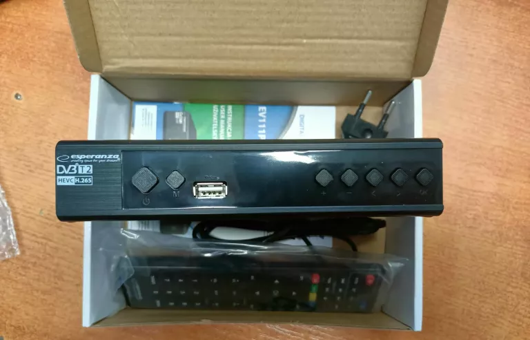 DEKODER DVB-T2 ESPERANZA EV108R KPL
