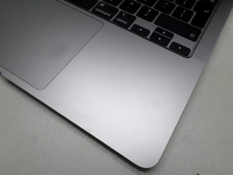 LAPTOP APPLE A2337 M1 8GB/ 256GB