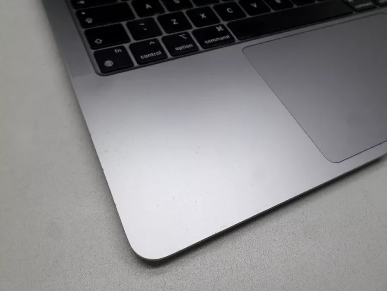 LAPTOP APPLE A2337 M1 8GB/ 256GB