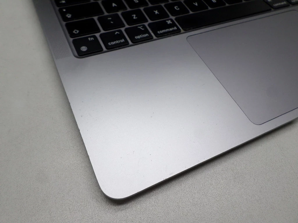 laptop-apple-a2337-m1-8gb-256gb-wielkosc-pamieci-ram-8-gb