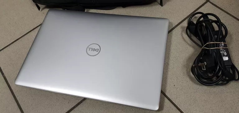 dell-inspiron-p75f001-i716gbssd512win10dotyk-rozdzielczosc-px-1920-x-1080
