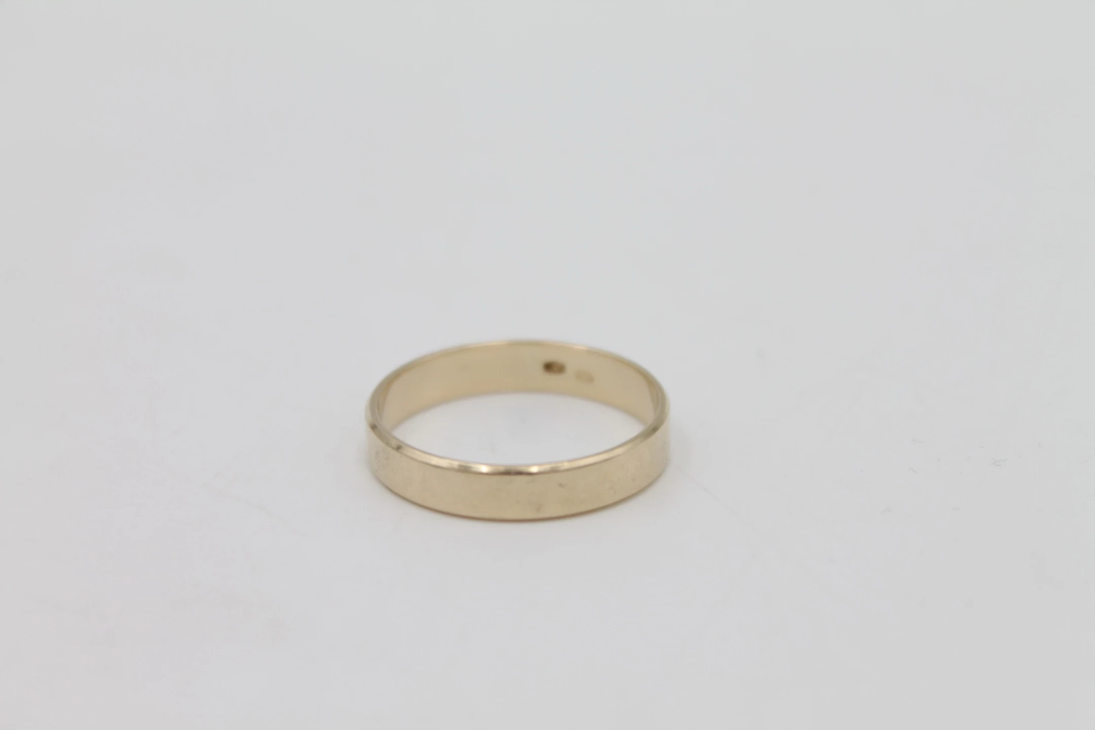 klasyczna-obraczka-585-r-21-material-zolte-zloto