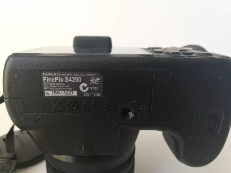 APARAT FINEPIX S4200
