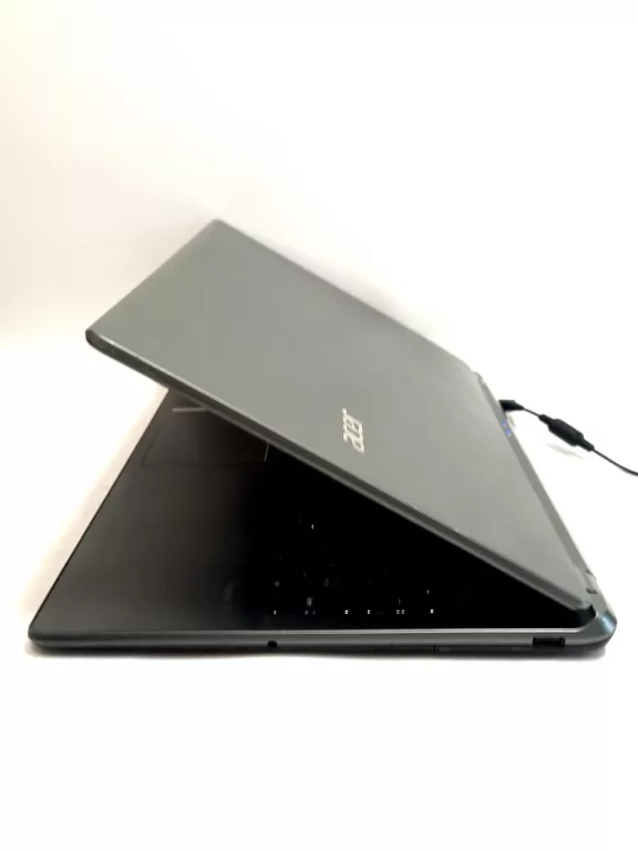 LAPTOP ACER ASPIRE V7-582PG SZARY