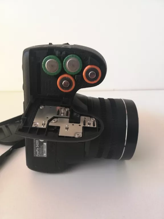 APARAT FINEPIX S4200