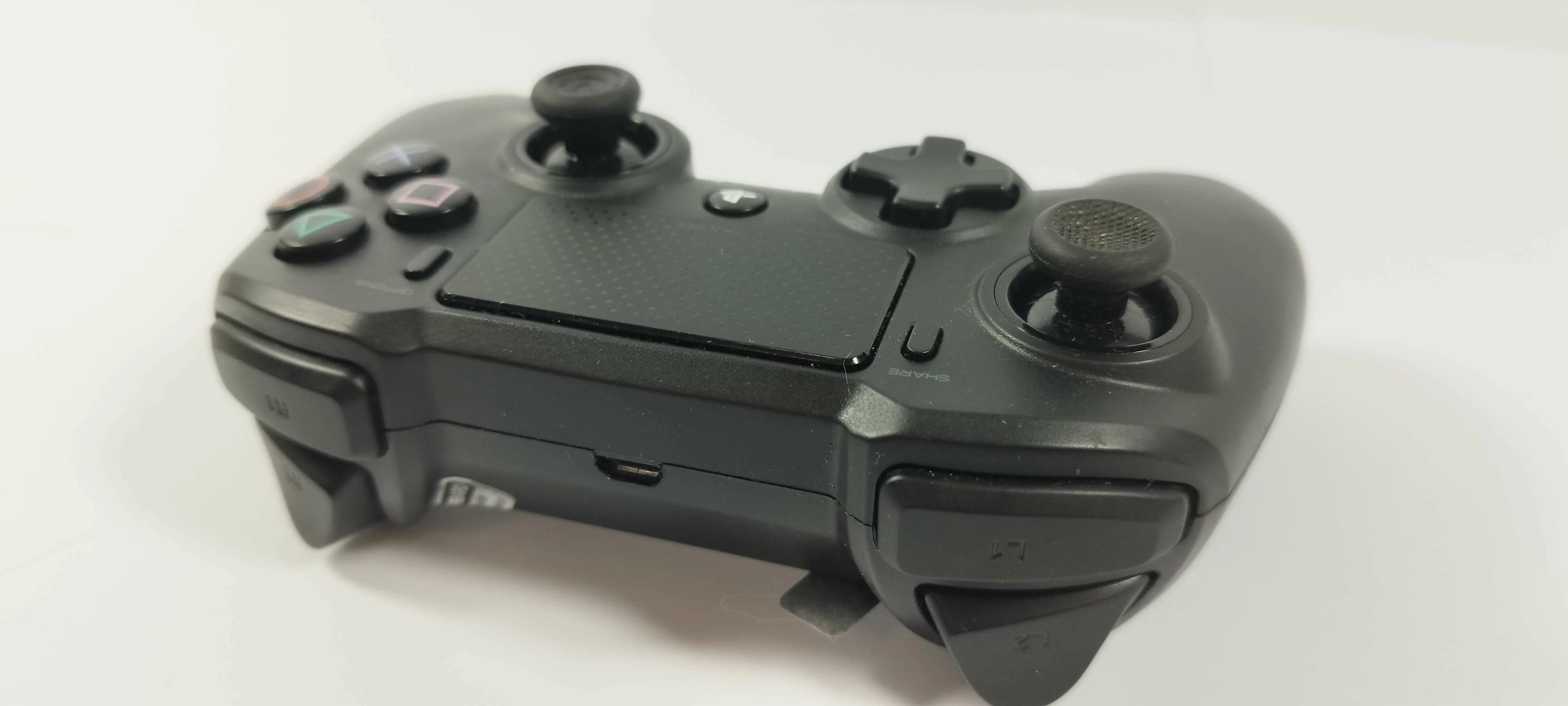 pad-do-ps4-nacon-bb4487-stan-uzywany