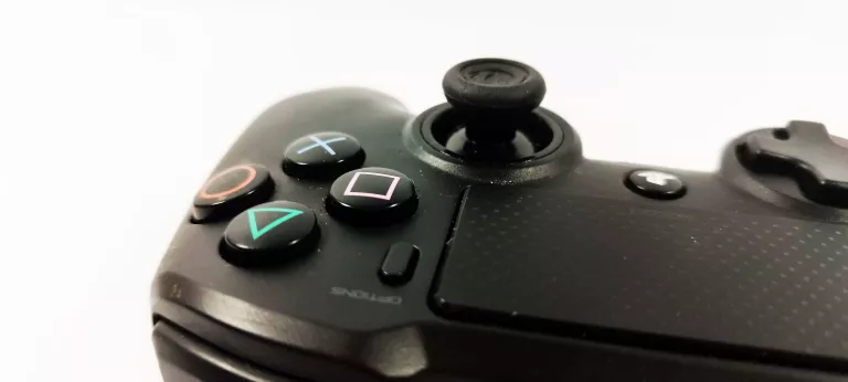 pad-do-ps4-nacon-bb4487-kolor-czarny