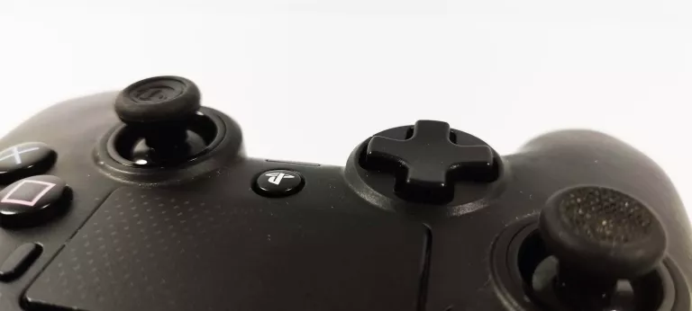 pad-do-ps4-nacon-bb4487-kod-producenta-ps4ofpadwlblack