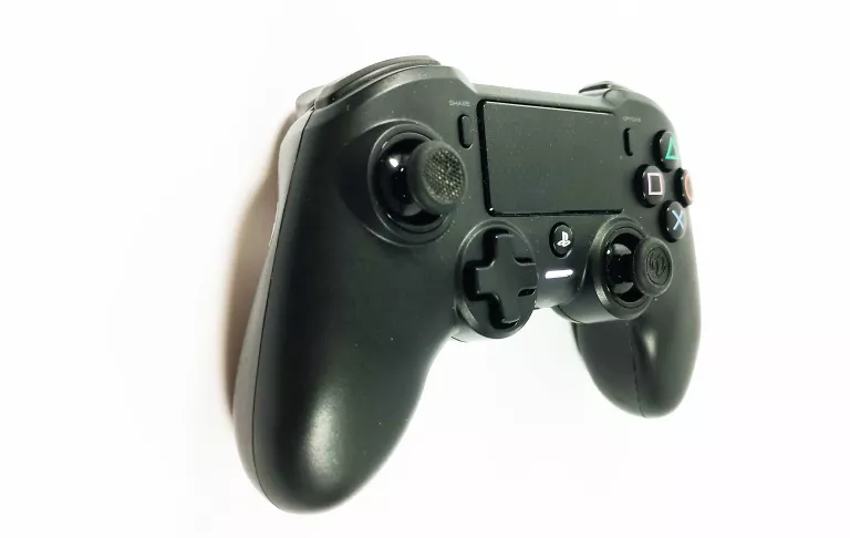 pad-do-ps4-nacon-bb4487-kilinskiego-1-golub-dobrzyn