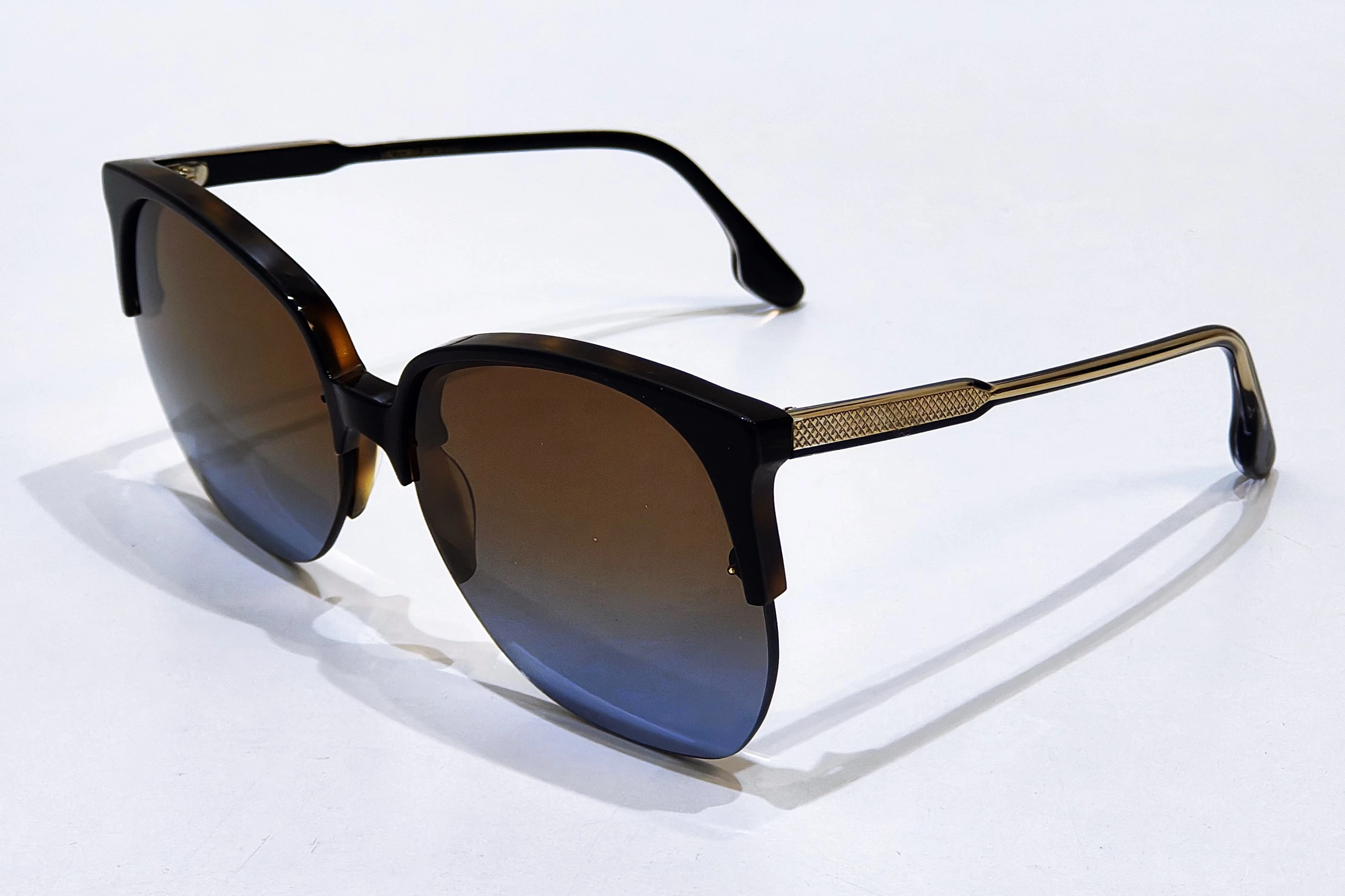 okulary-przeciwsloneczne-victoria-beckham-vb617s-material-oprawki-metal