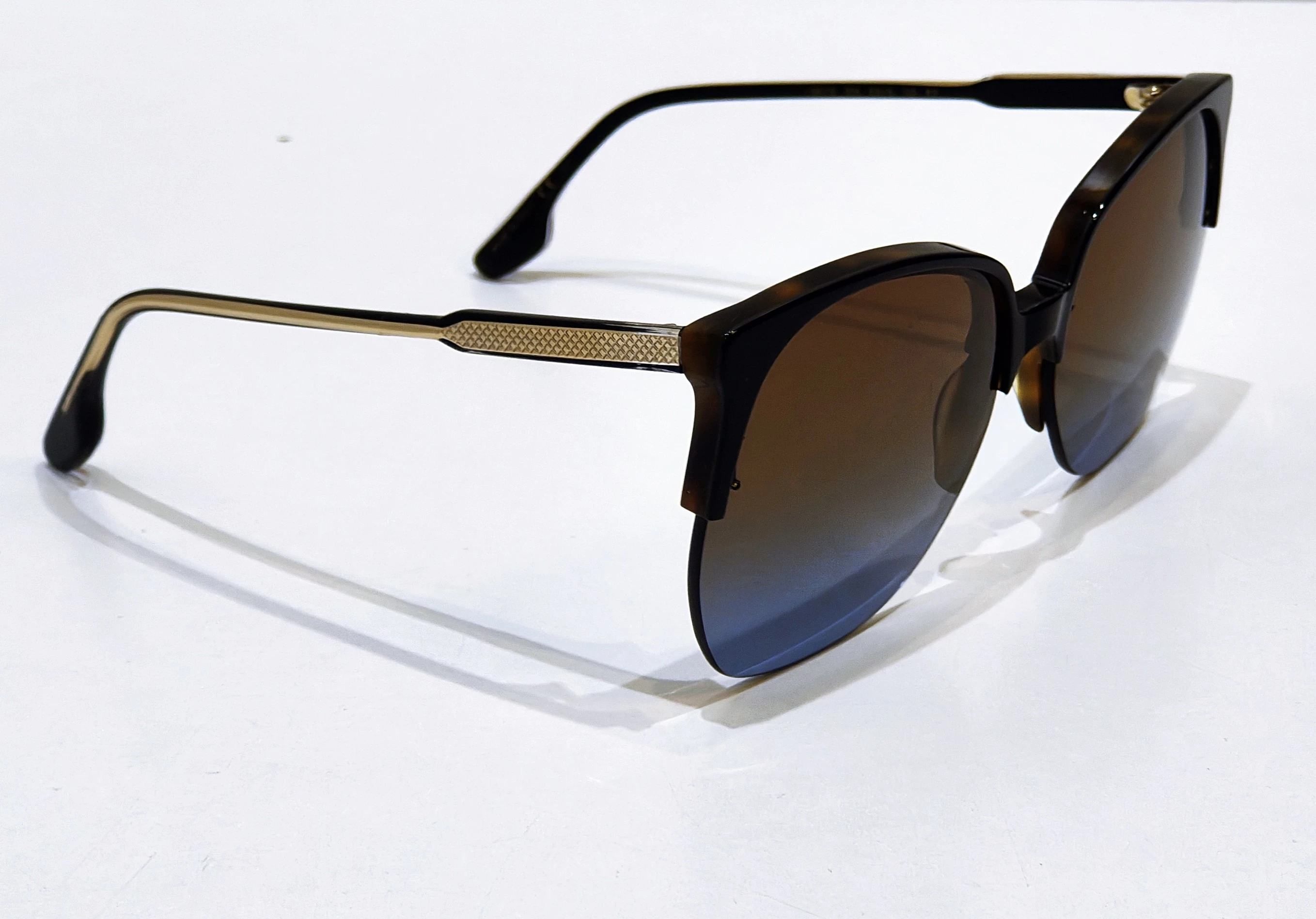 okulary-przeciwsloneczne-victoria-beckham-vb617s-cechy-dodatkowe-noski