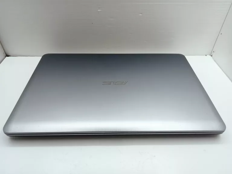 LAPTOP ASUS X541U /INTER CORE I3/4GB RAM/1TB/WIN1