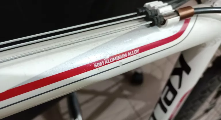 kellys-axis-crossbike-alu-rama-19-kola-27-amortyzacja-129291-1