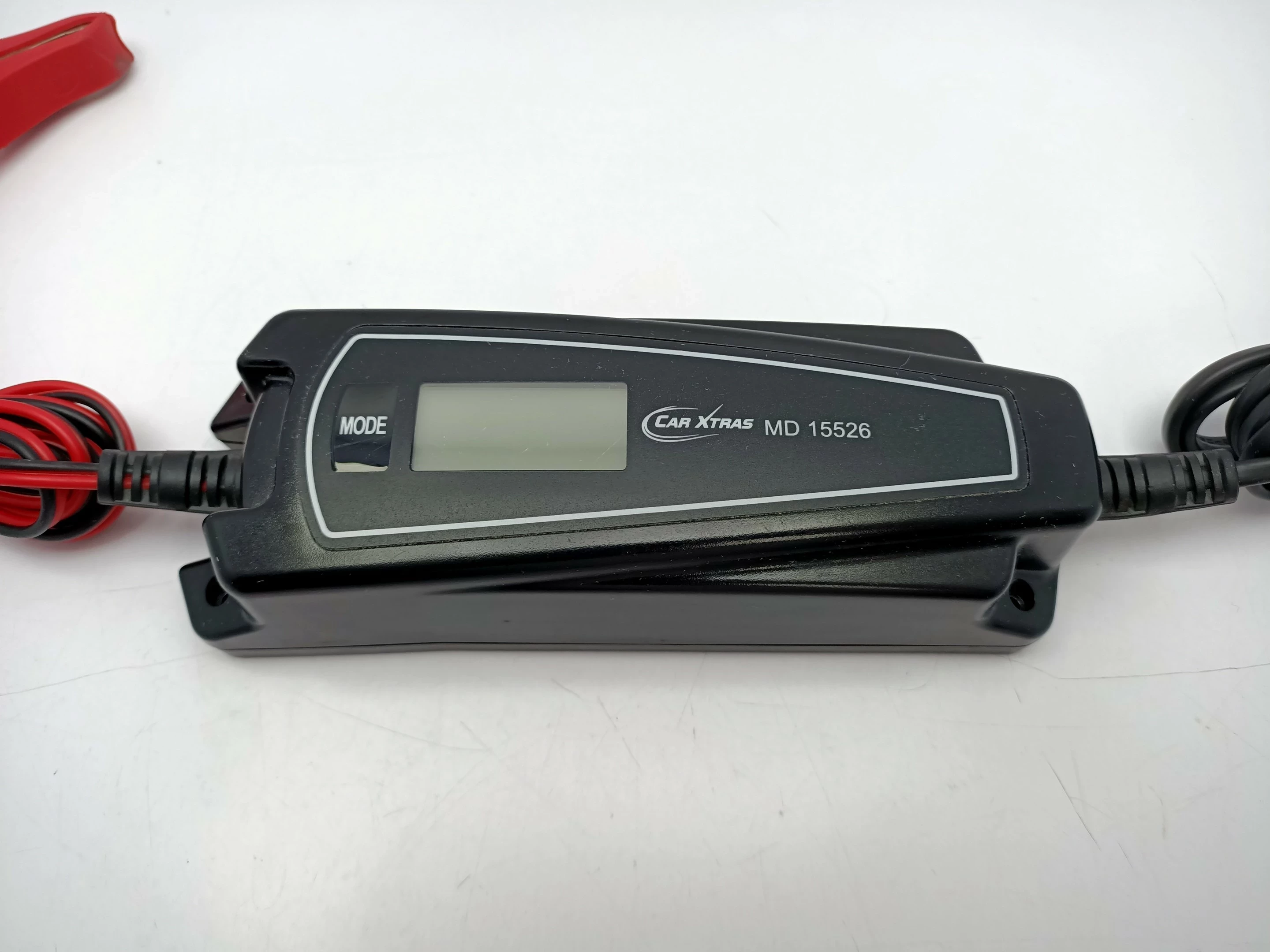 prostownik-car-xtras-md-15526-ladowarka-okazja-natezenie-maksymalne-4