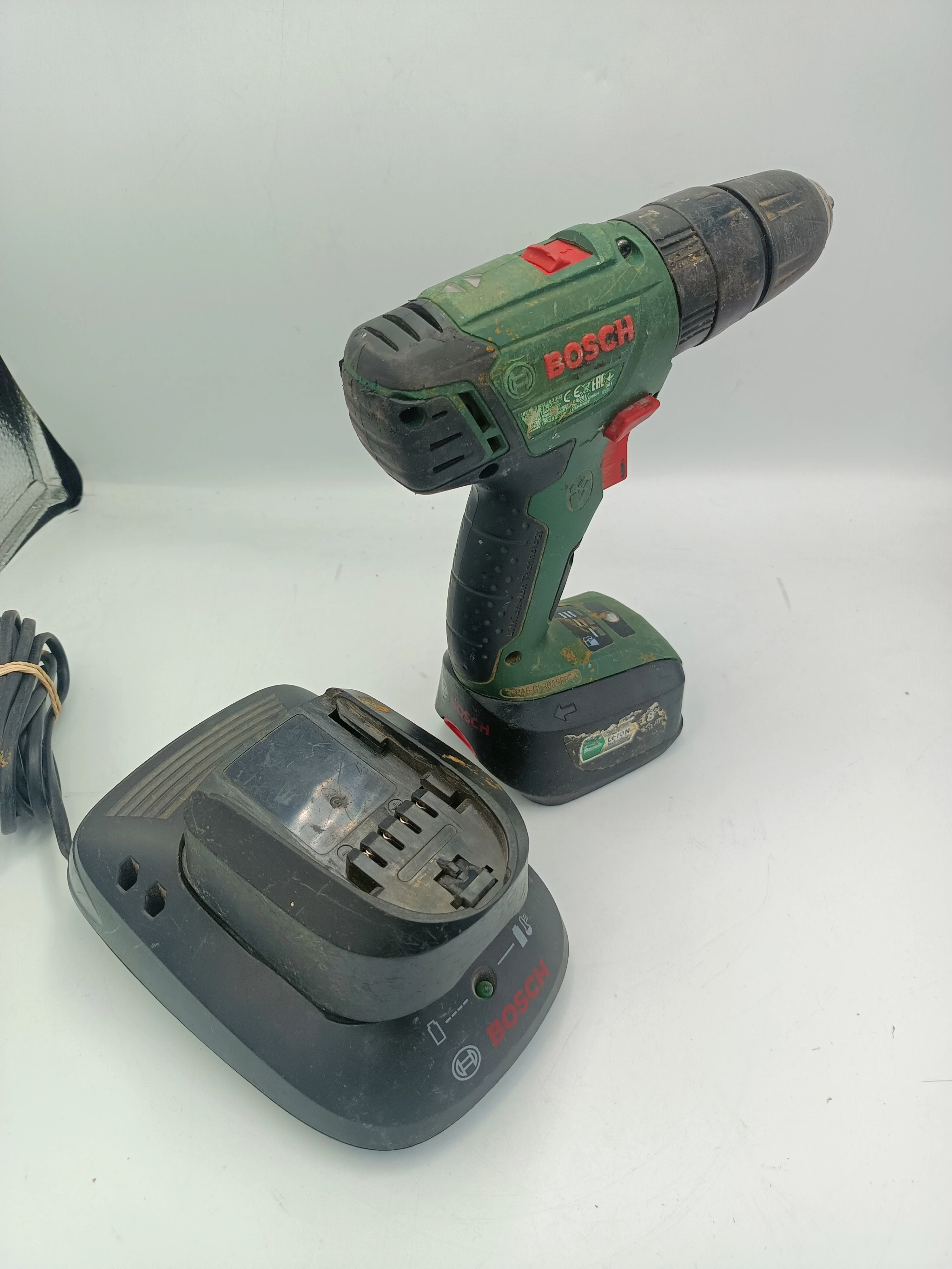 wkretarka-bosch-psb-1800-li-2-2-x-aku-polecamy-rodzaj-silnika-silnik-szczotkowy