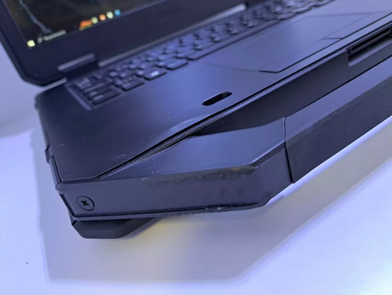 LAPTOP DELL LATITUDE 5414 RUGGED I5-6300U 8/256 SSD WIN10