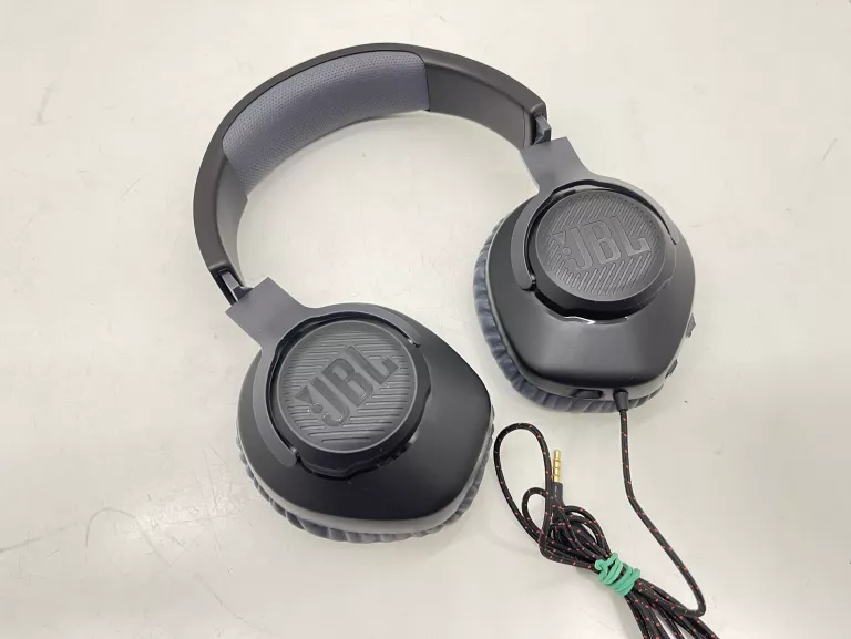 sluchawki-gamingowe-jbl-quantum-100-w-pud-rodzaj-sluchawek-nauszne