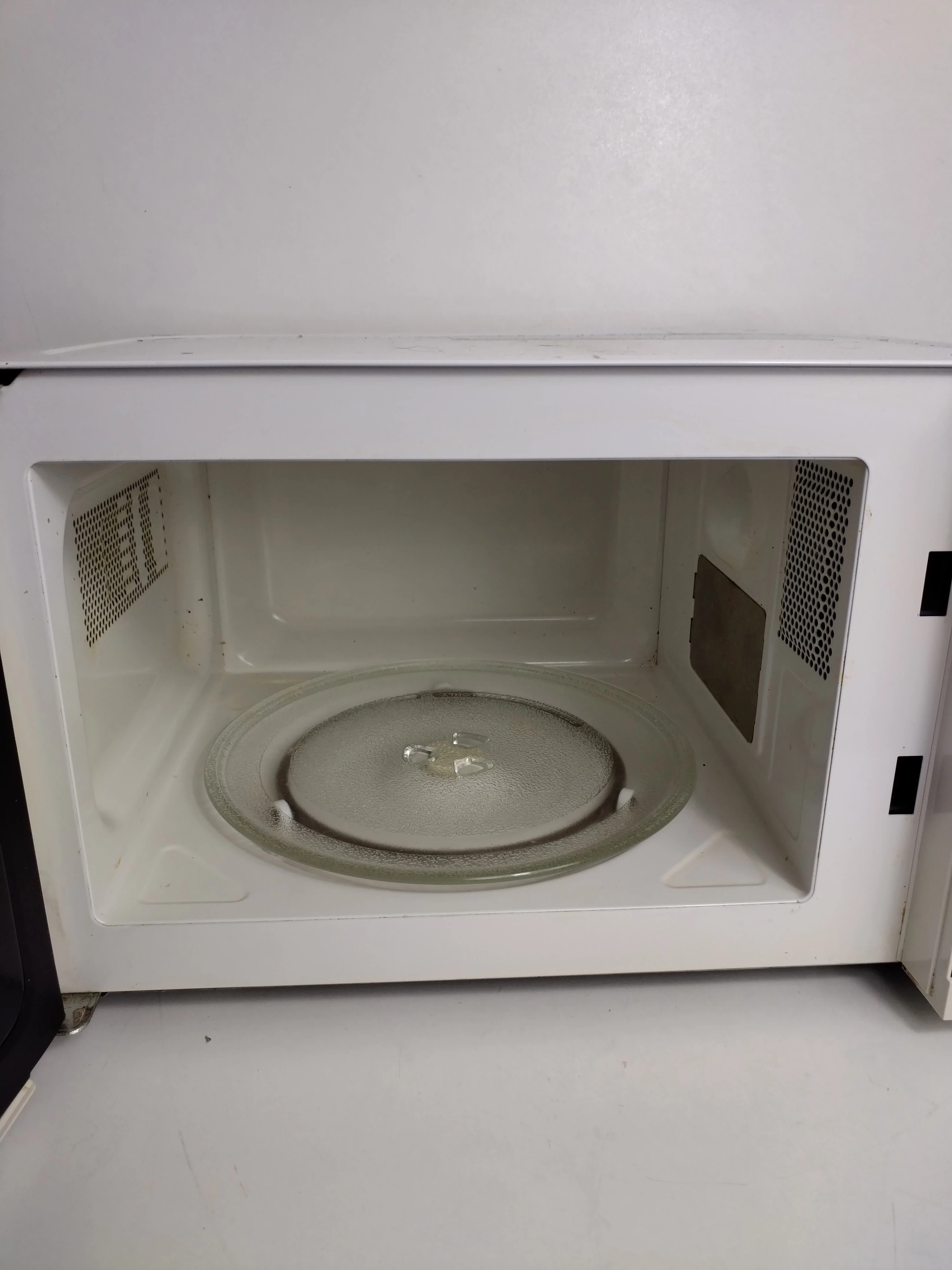 kuchenka-mikrofalowa-zelmer-29z018-funkcje-gotowania-inne