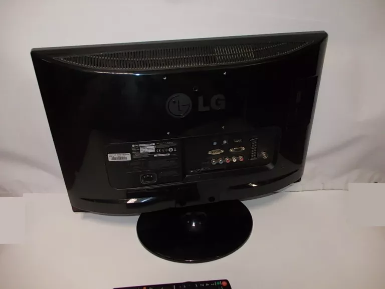 MONITOR / TV LG M2262DP + PILOT! FULL HD! OKAZJA