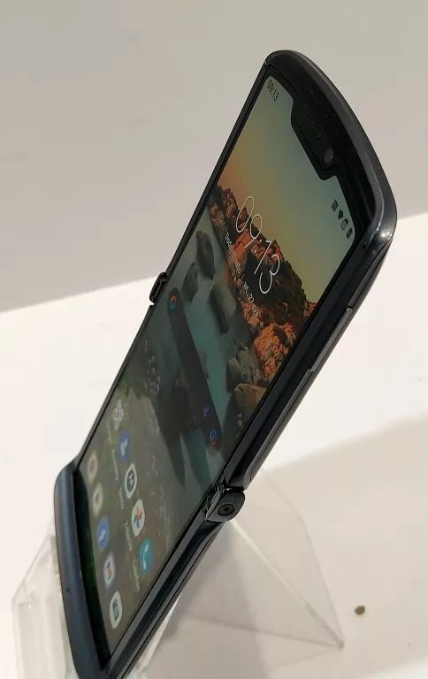 TELEFON MOTOROLA RAZR 2020 5G 8/256 GB