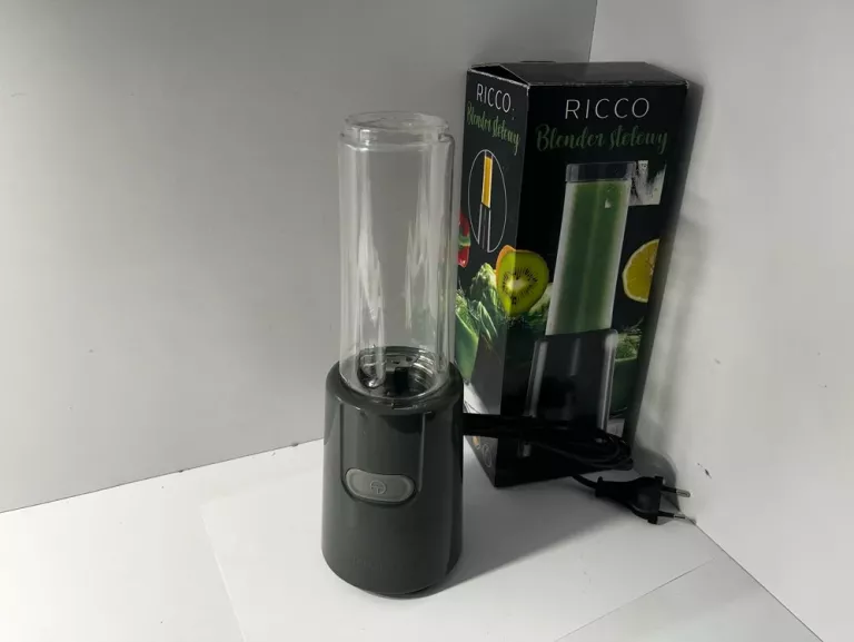 blender-ricco-wojska-polskiego-112-swiecie