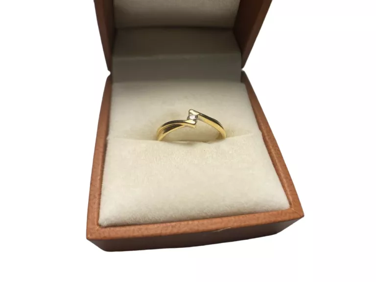 zloty-pierscionek-149g585r8brylant-marka-226434-1704211