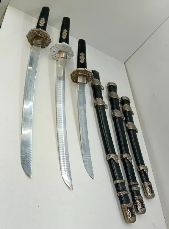 miecze-dekoracyjne-czarne-male-okrzei-8-bystrzyca-klodzka