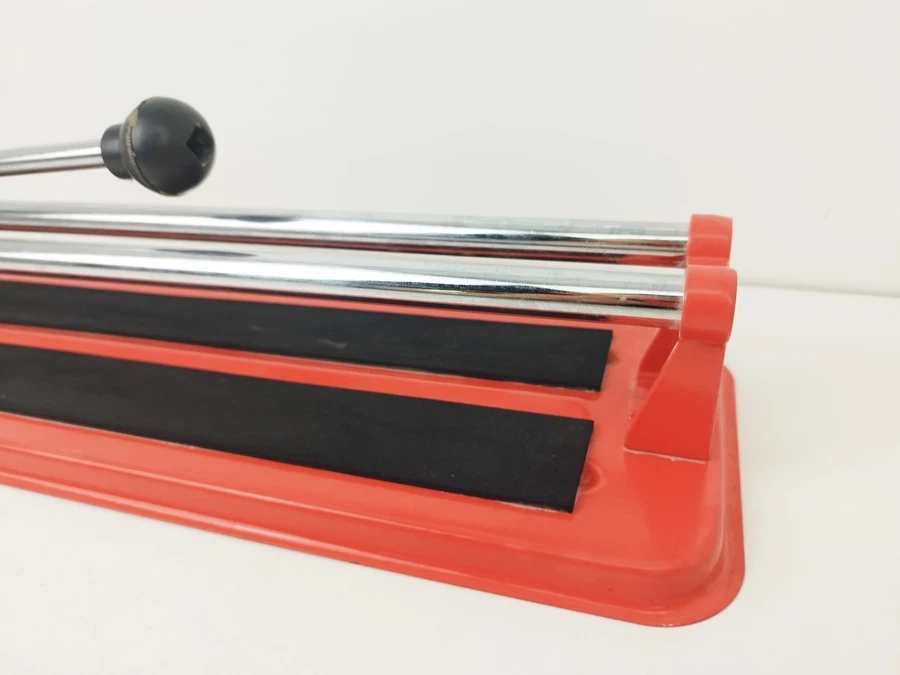 przecinarka-do-plytek-40-cm-rodzaj-pila-reczna