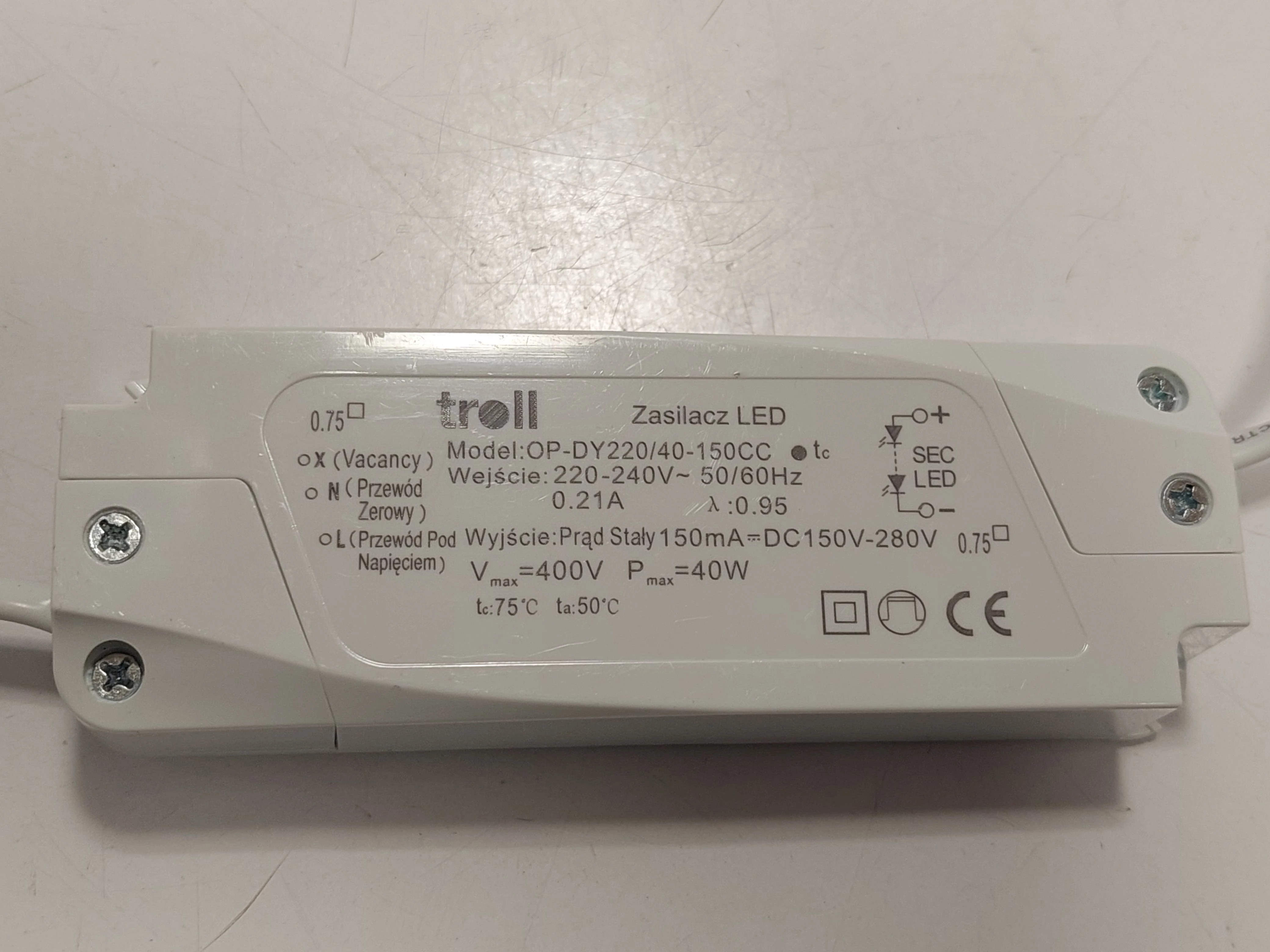 oprawa-oswietleniowa-beryl-luxiona-troll-kolor-bialy
