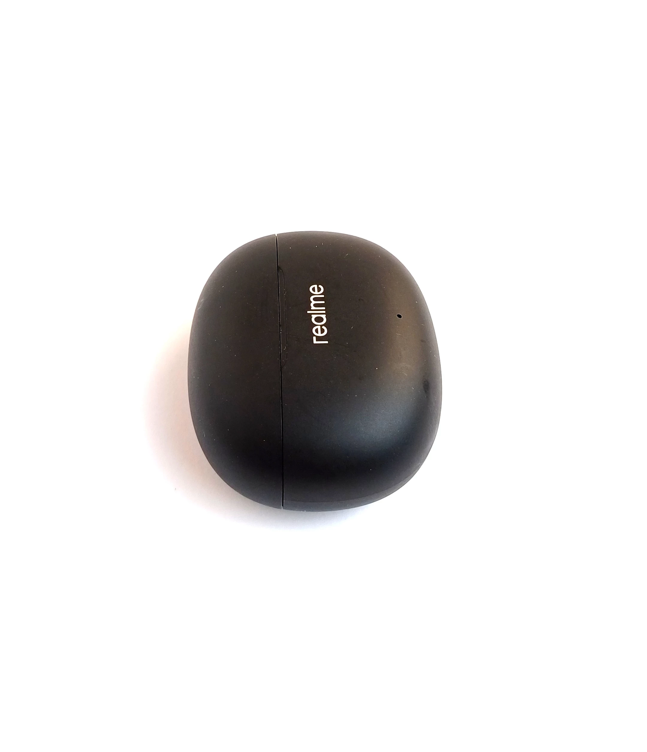 sluchawki-bezprzewodowe-realme-buds-t100-pudelko-kolor-dominujacy-czarny