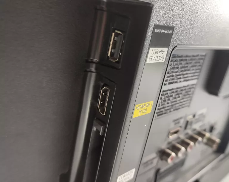 telewizor-led-samsung-ue22f5000aw-full-hd-22-przekatna-ekranu-cale-22