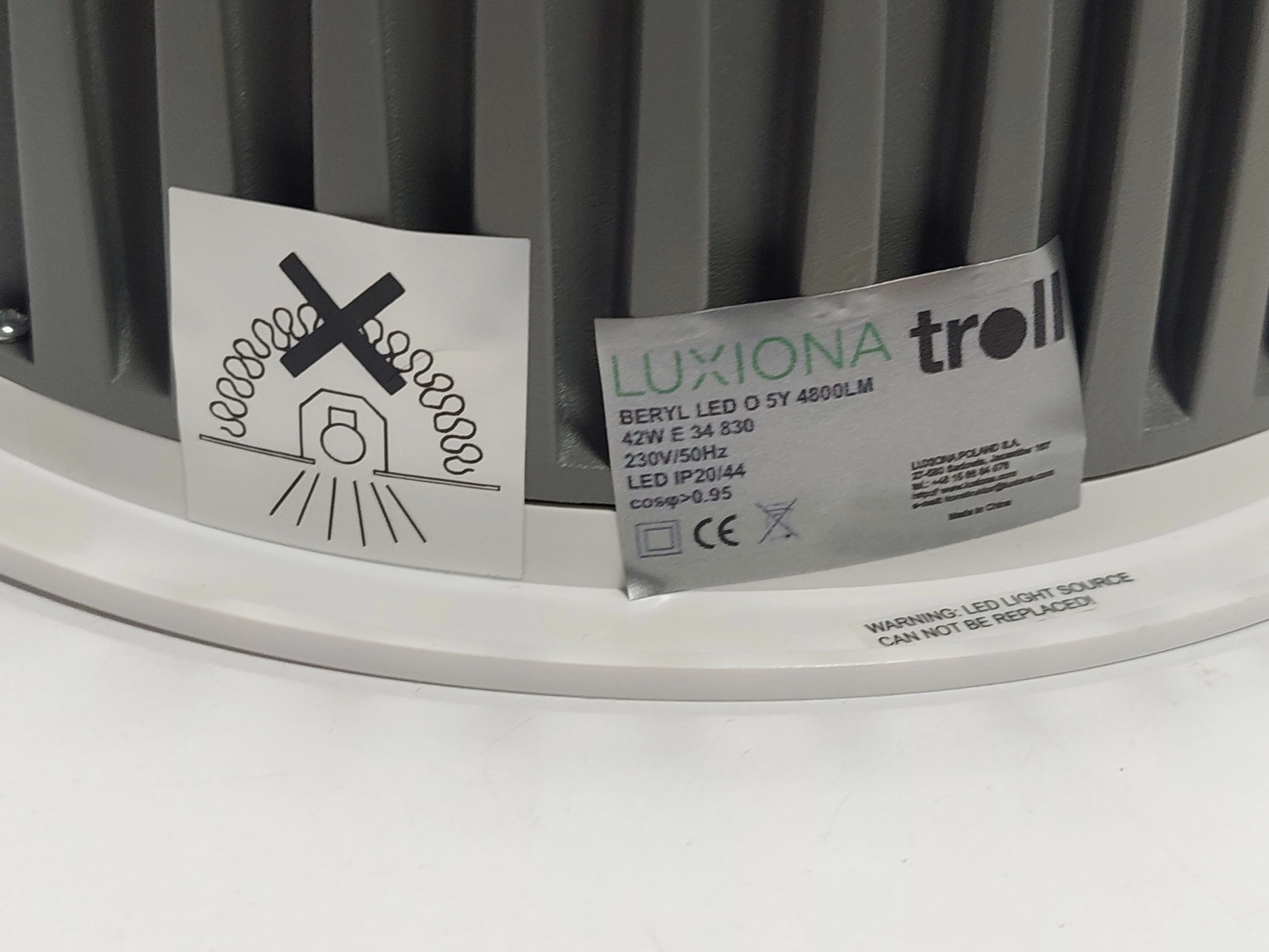 oprawa-oswietleniowa-beryl-luxiona-troll-rodzaj-gwintu-zintegrowane-zrodlo-led