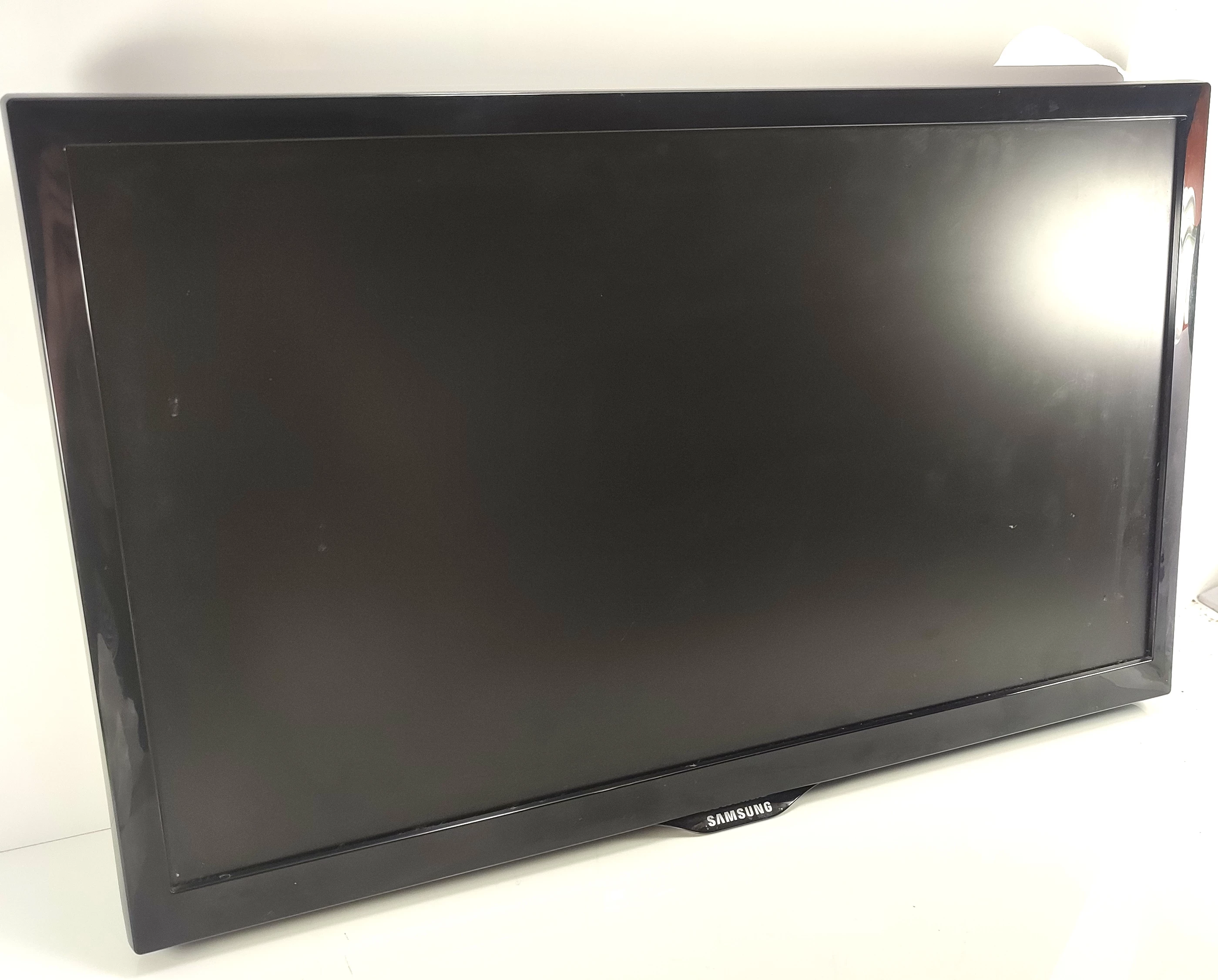 telewizor-led-samsung-ue22f5000aw-full-hd-22-marka-samsung