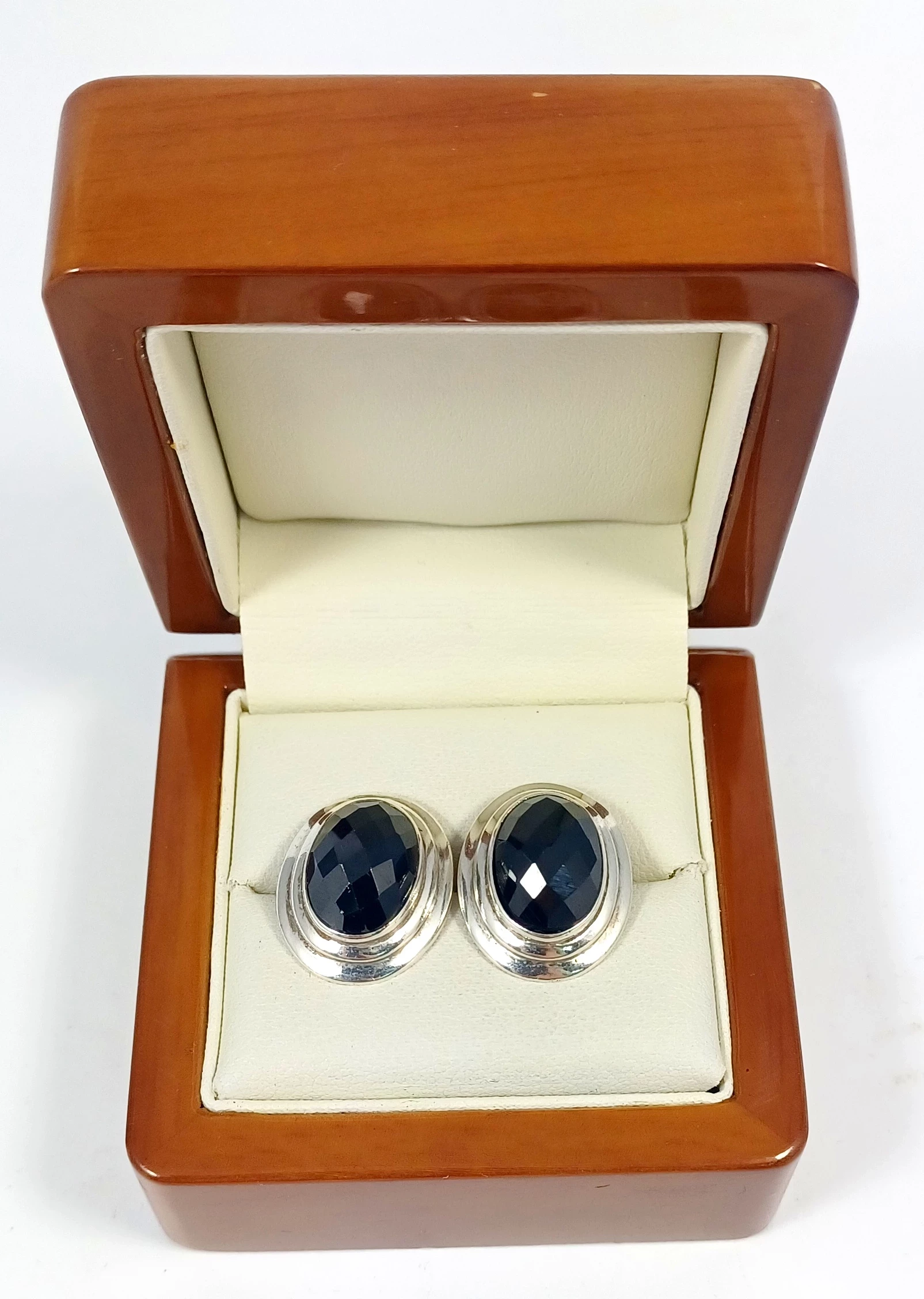 piekne-srebrne-kolczyki-922g-p925-wolnosci-2-nisko