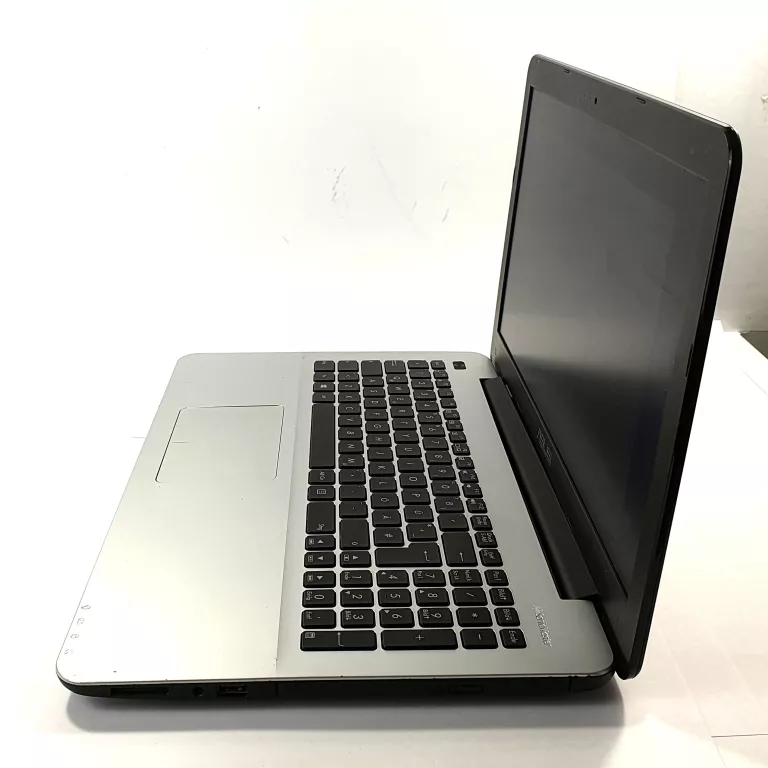 LAPTOP ASUS R556L 4GB/ 1 TB ZASILACZ