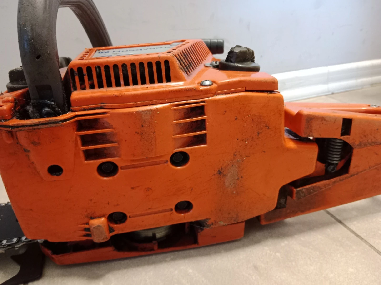 pila-spalinowa-husqvarna-40-zasilanie-spalinowe