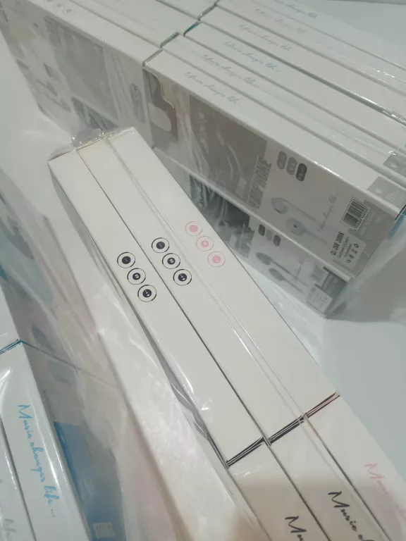 sluchawki-mix-kolorow-z-mikrofonem-stan-uzywany