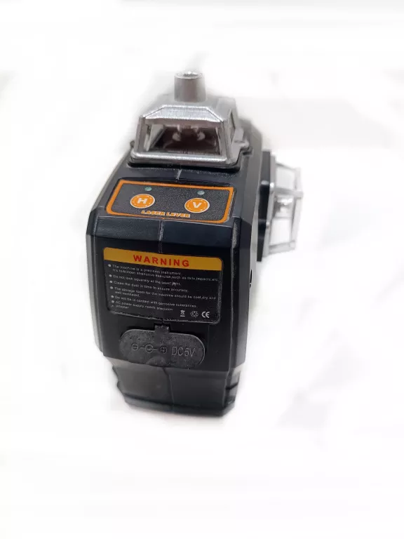 laser-krzyzowy-deko-dkll12pb1-maksymalny-zasieg-pracy-30