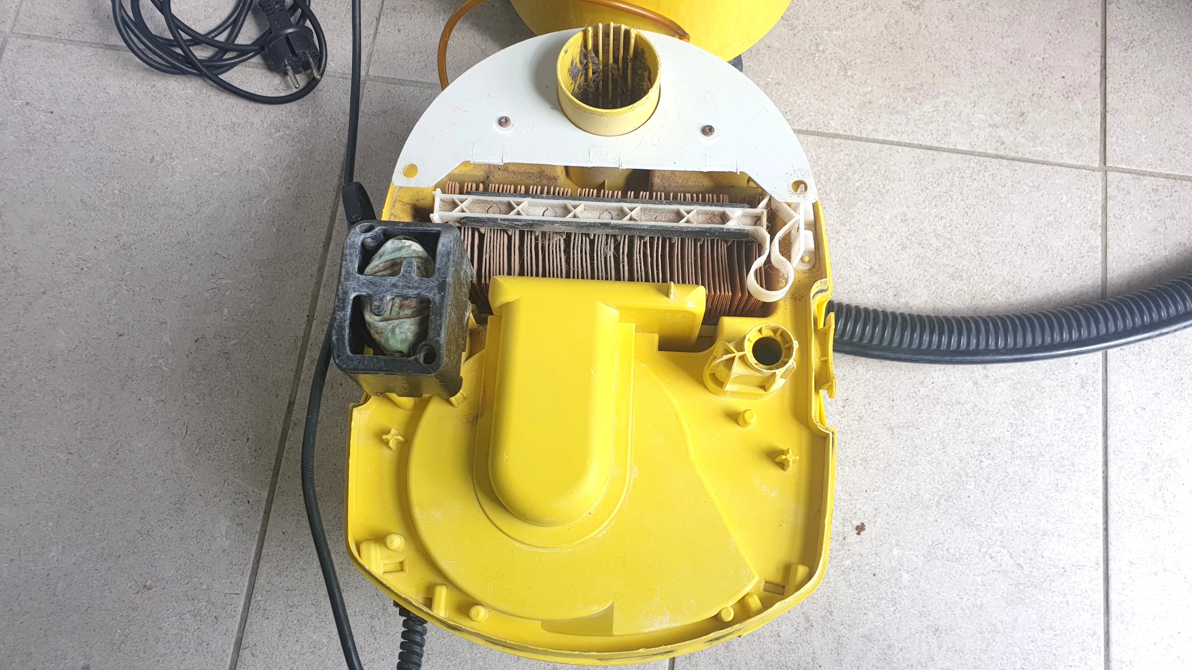 odkurzacz-pioracy-karcher-3001-przerwany-waz-ean-gtin-4054278926209