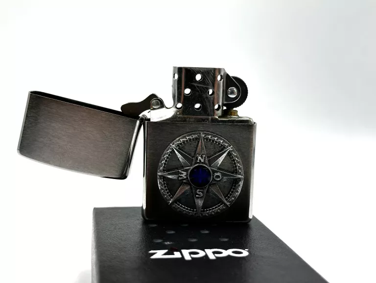 ZAPALNICZKA ZIPPO COMPASS