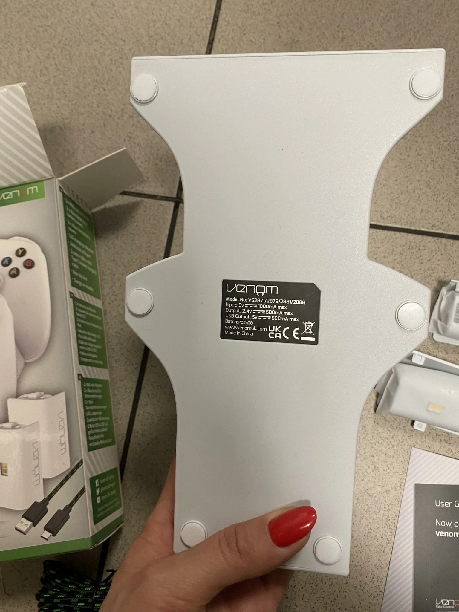 xbox-series-xs-twin-docking-station-jak-nowy-producent-248798-942234