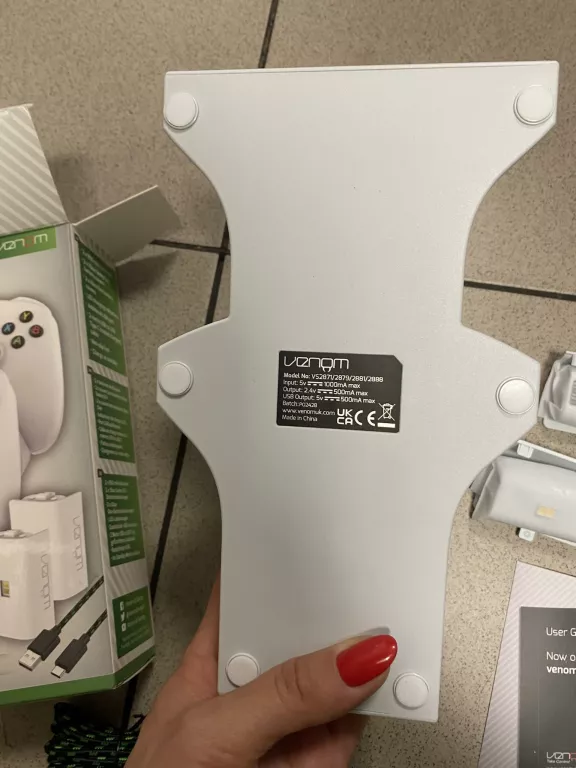 xbox-series-xs-twin-docking-station-jak-nowy-producent-248798-942234