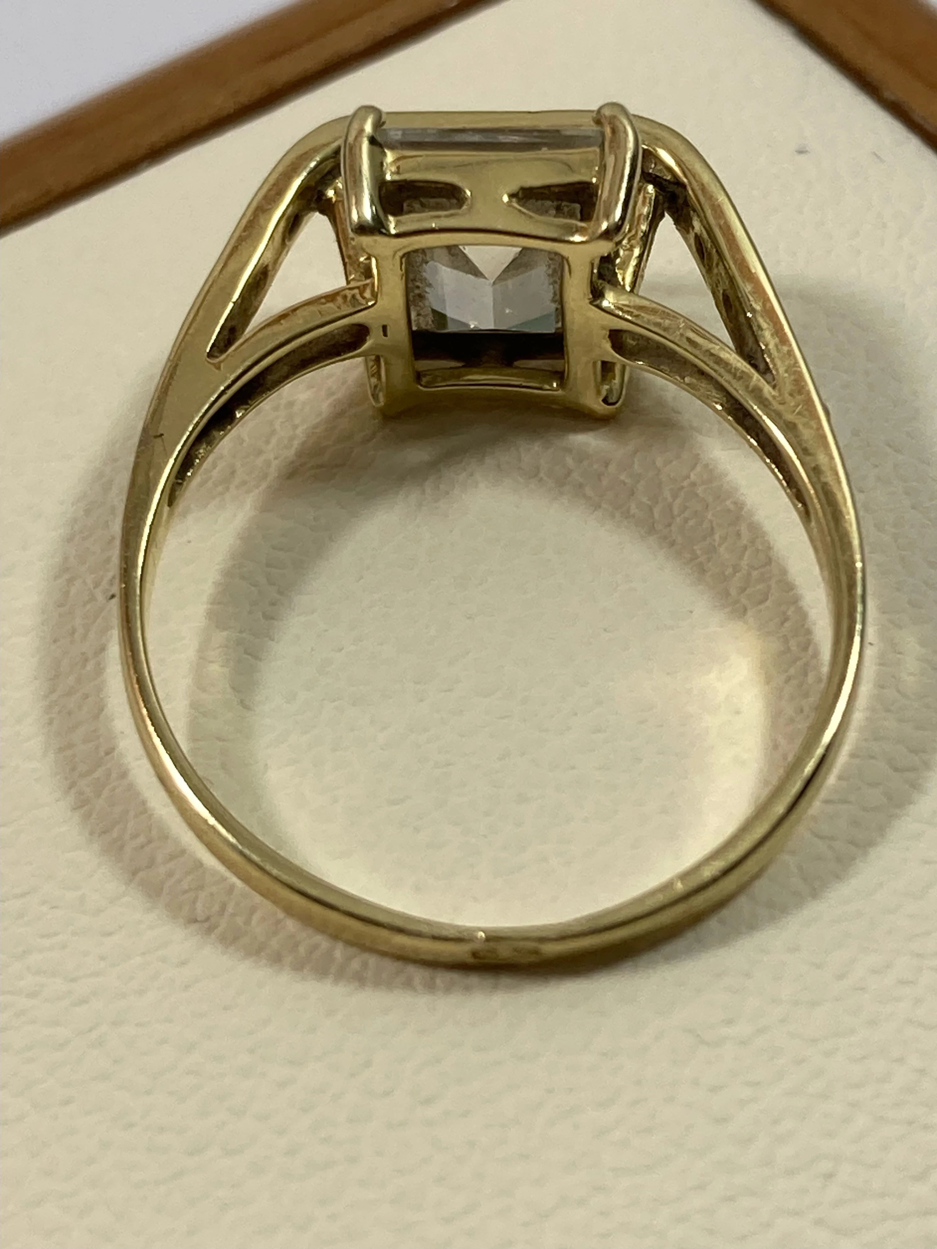 zloty-pierscionek-585-249g-r12-kamien-17088-128