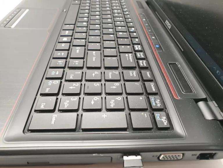 LAPTOP MSI MS-16GD I5 8GB SUPER STAN